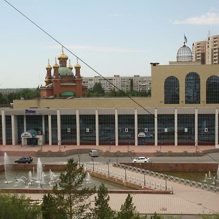 1-Комнатная Квартира На Набережной Pawlodar Exterior foto