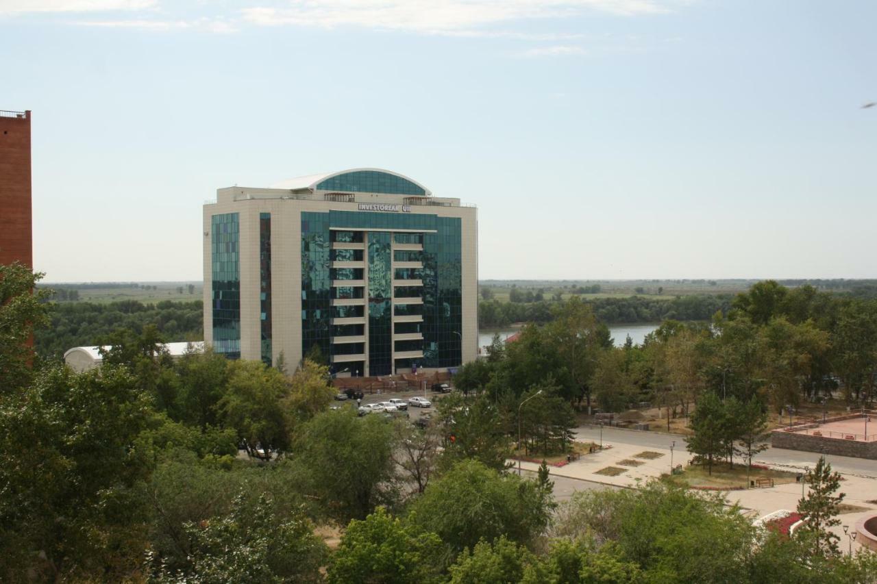 1-Комнатная Квартира На Набережной Pawlodar Exterior foto